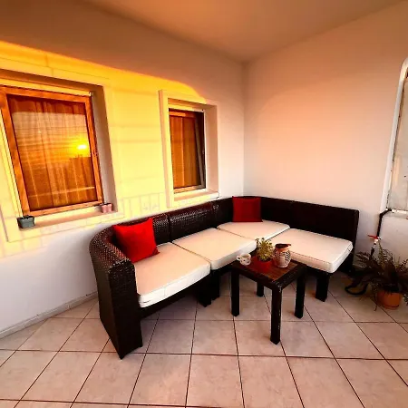 Dom wakacyjny Duplex, 3 Bedroom With Sea View Deniz Manzarali Dublex 3 Yatak Odali Bodrum